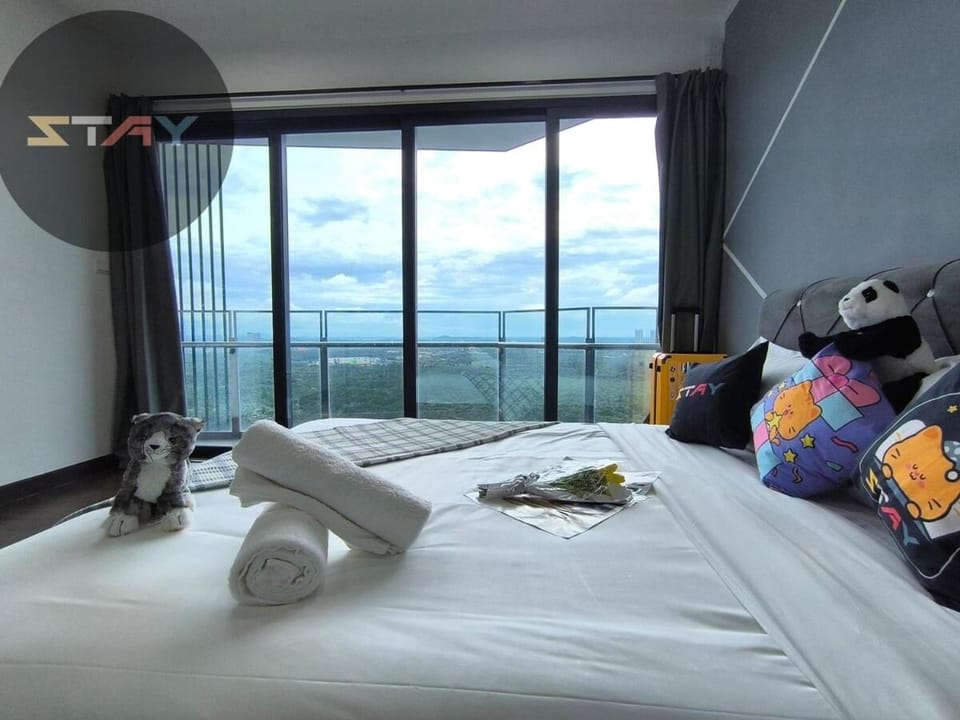 Almas 2Pax Cozy Serene Grey Puteri Harbour BySTAY Apartment in Johor