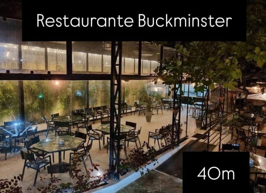 Restaurant/places to eat, Night