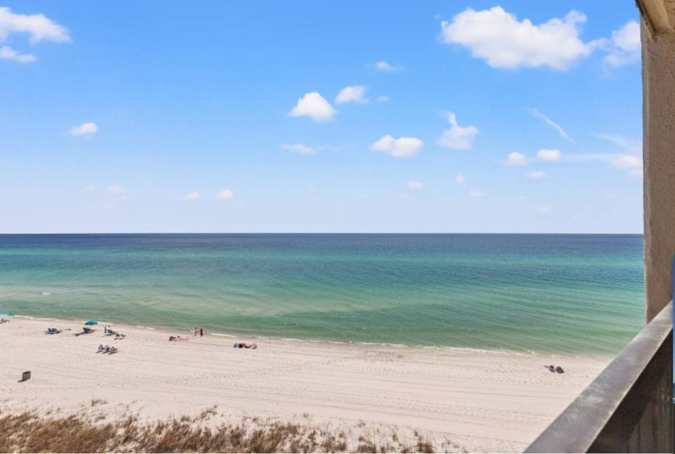 Natural landscape, View (from property/room), Balcony/Terrace, Beach, Sea view