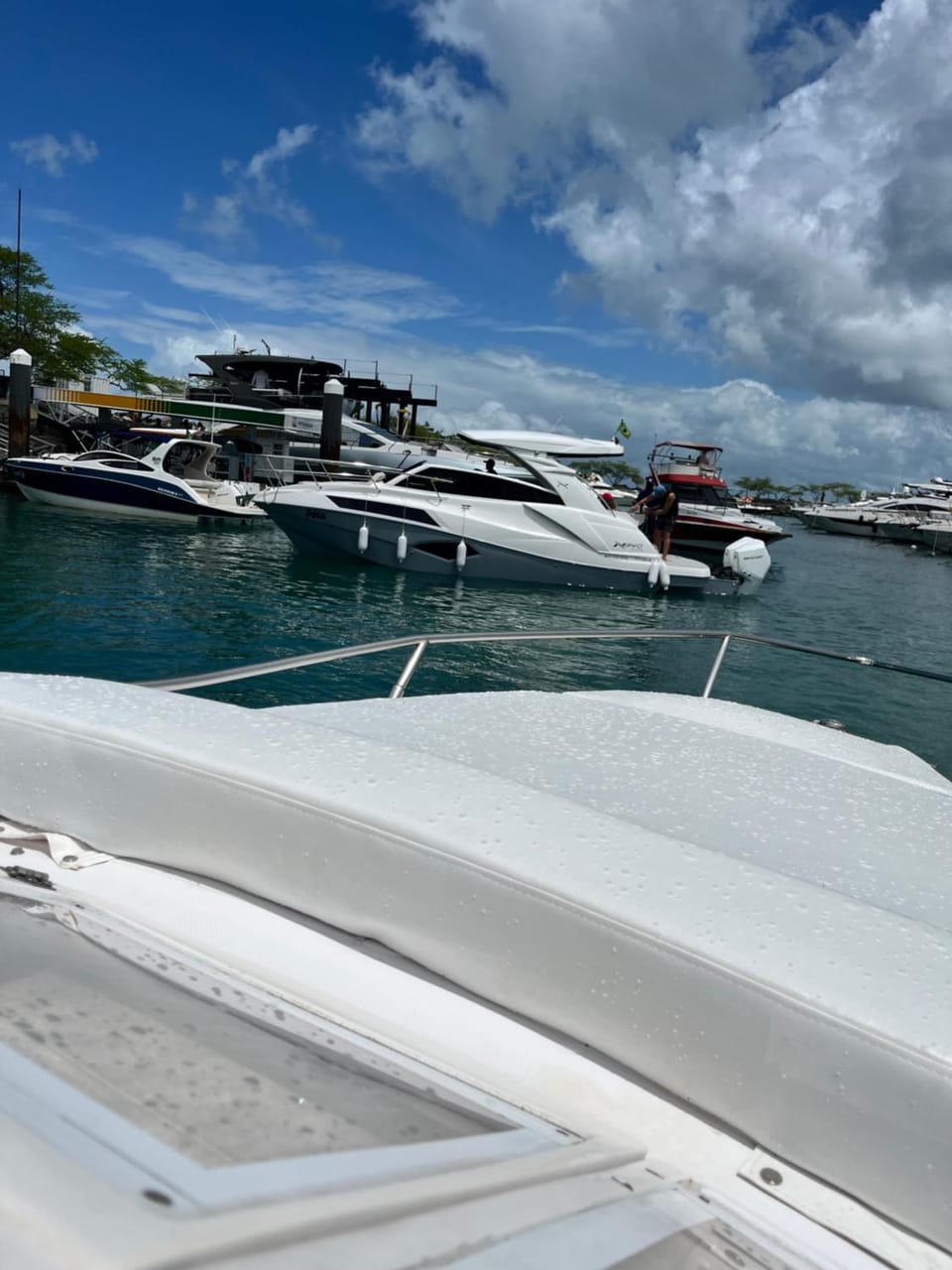 Lancha Aluguel Docked boat in Salvador