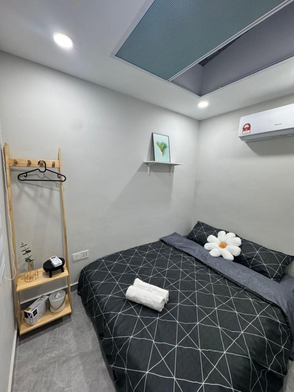 Cozy Room 2pax #1min walk to KSL #Bathroom Vacation rental in Johor Bahru