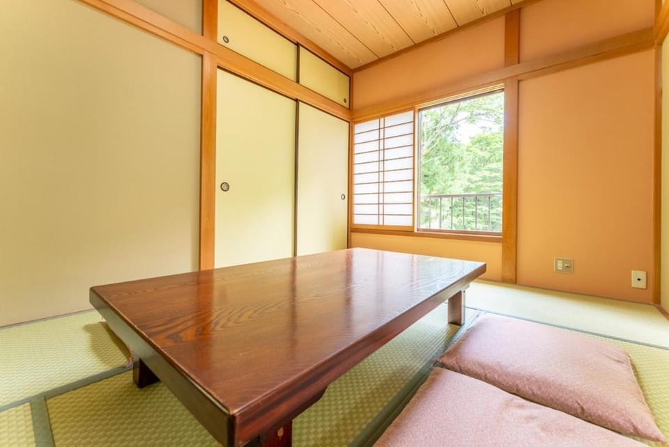 Green Oasis Cottage B Apartment in Hakone