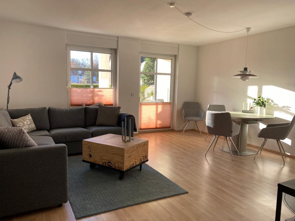 Living room, Seating area, Dining area