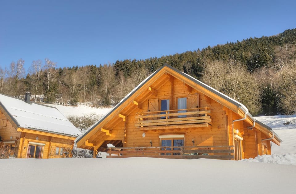 Property building, Day, Winter, Mountain view