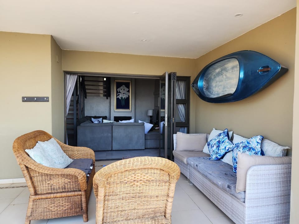 BondMakers Blue Canoe Apartment in Gauteng
