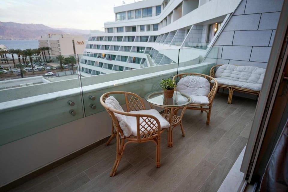 View (from property/room), Balcony/Terrace