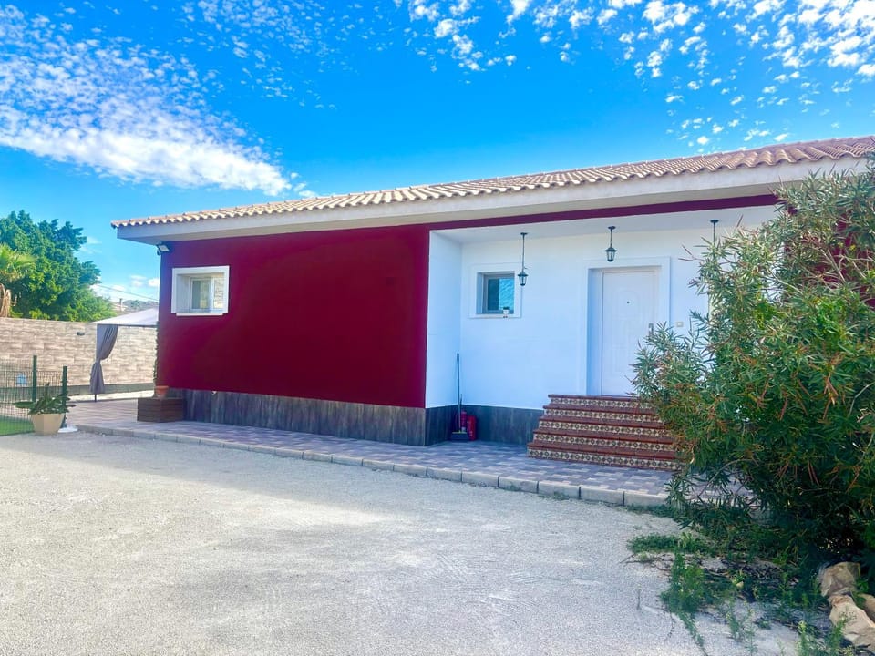 El Refugio de Nuria- Villa con Piscina Privada House in Alacantí