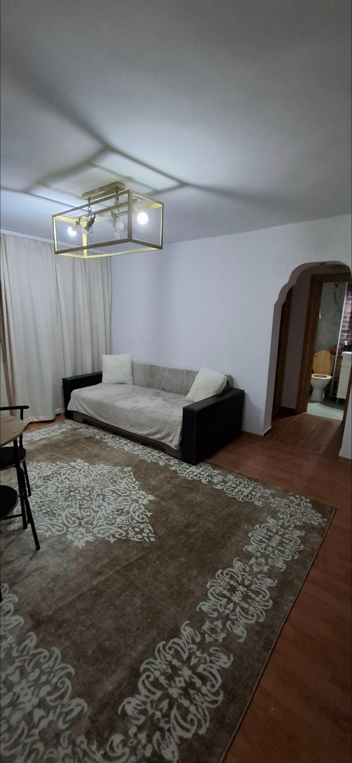 Bed, Living room, Photo of the whole room, Seating area