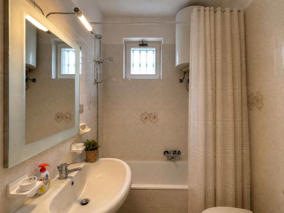 Bathroom, Bath