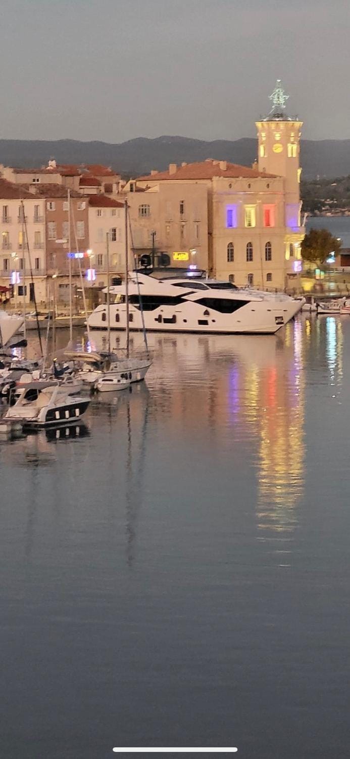 Appartement chaleureux climatisé Apartment in La Ciotat