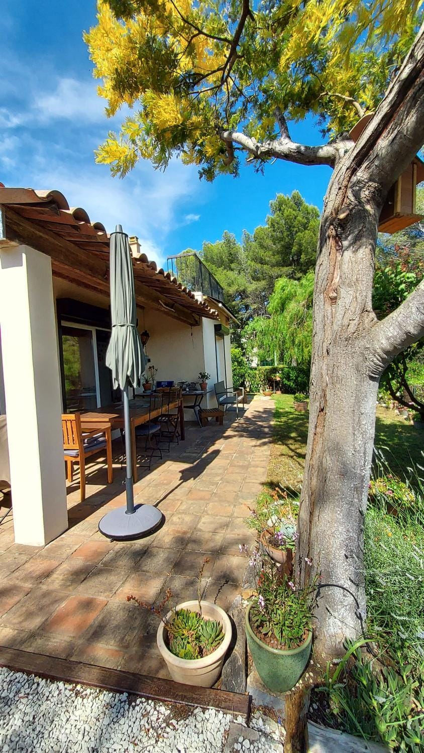 Jolie maison hauteur d'Antibes House in Antibes