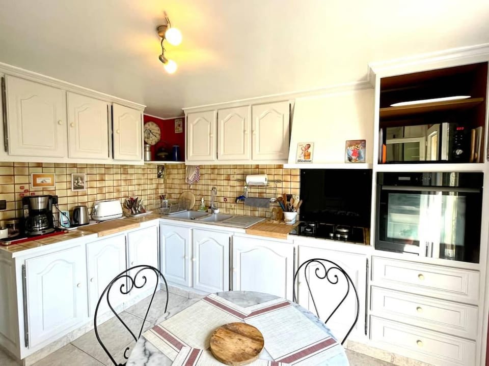 Jolie maison hauteur d'Antibes House in Antibes