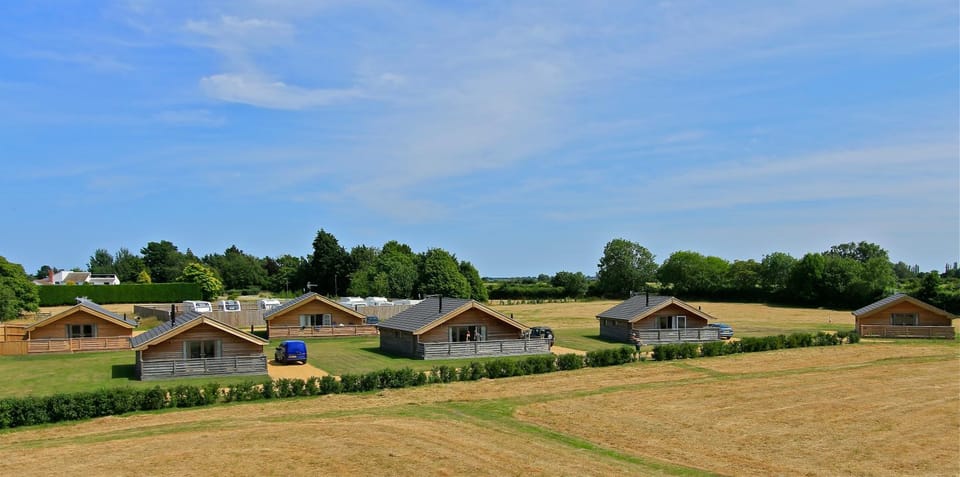 Property building, Day, Natural landscape