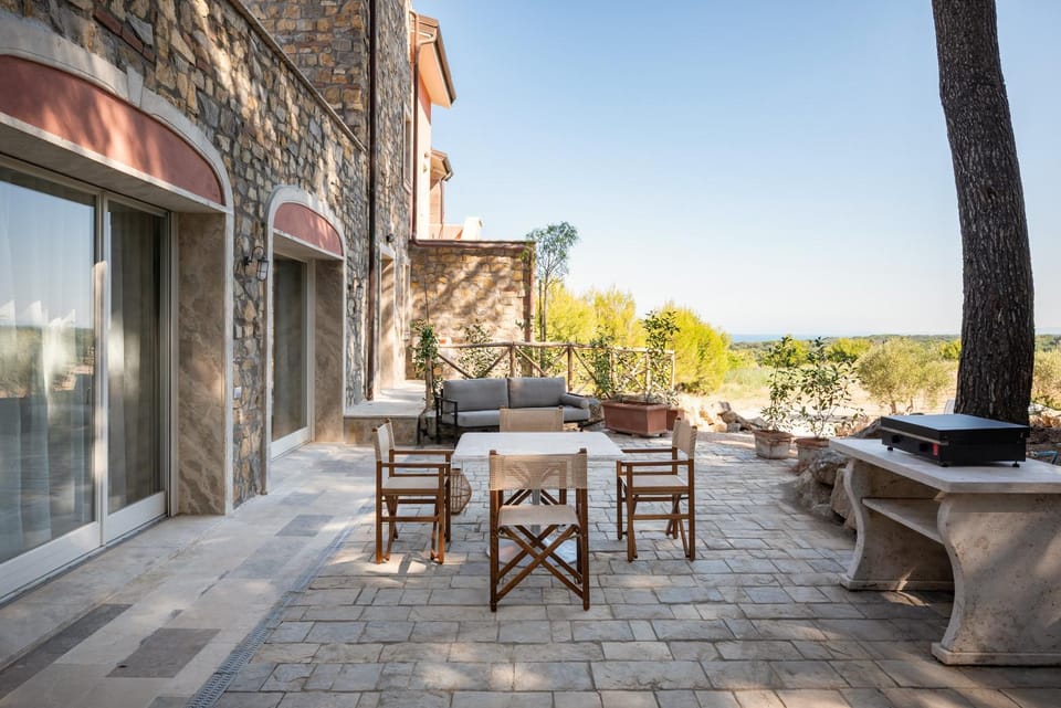 Patio, Day, Seating area