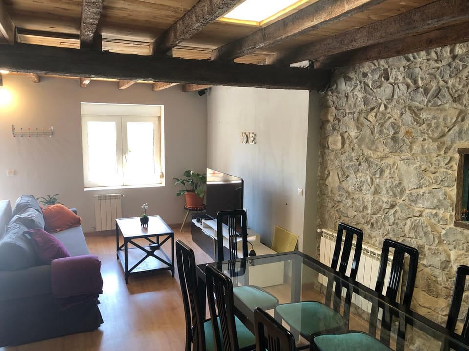 Communal lounge/ TV room, Living room, Dining area