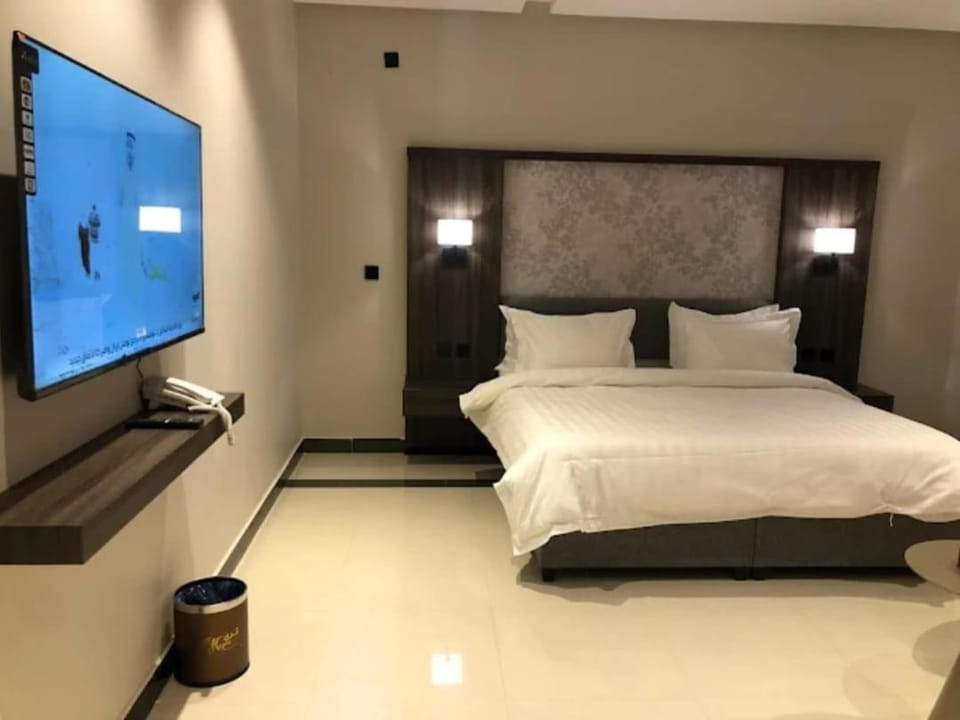 ثري ستار للشقق المخدومة -4 فرع غرناطة Apartment hotel in Riyadh
