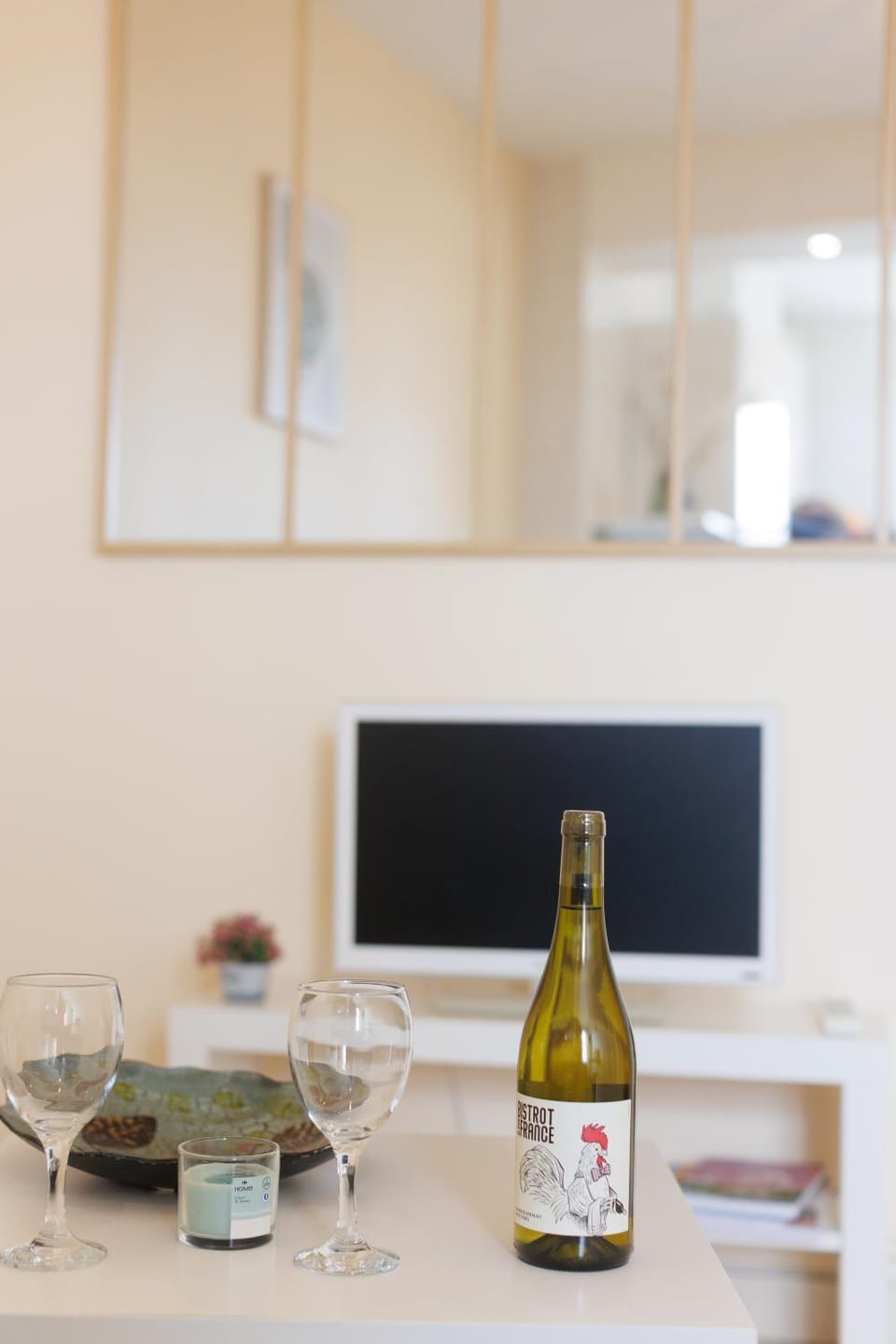 TV and multimedia, Food and drinks