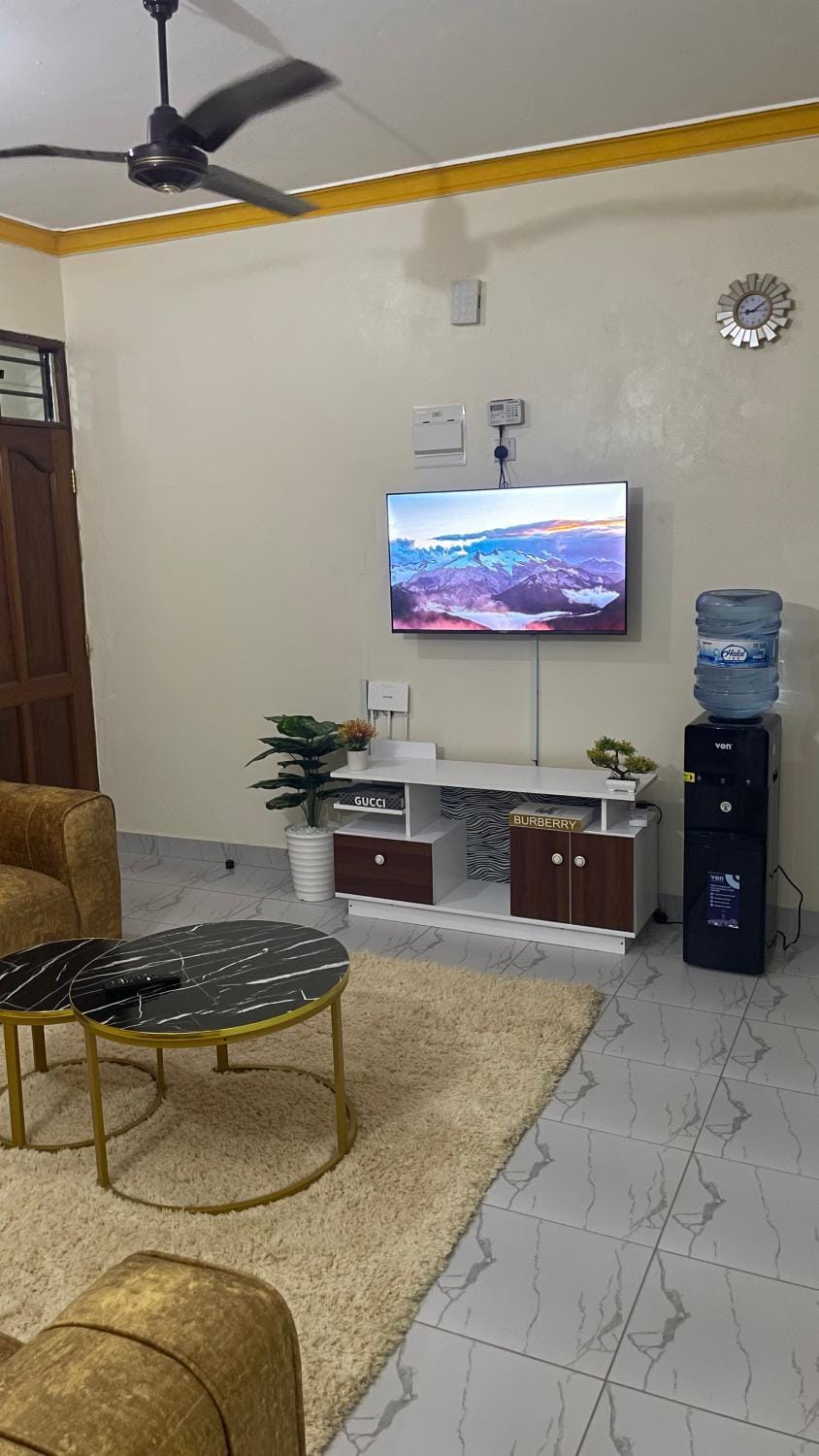 LEMON APARTMENT DREAMSTAR STAYs Apartment in Mombasa County