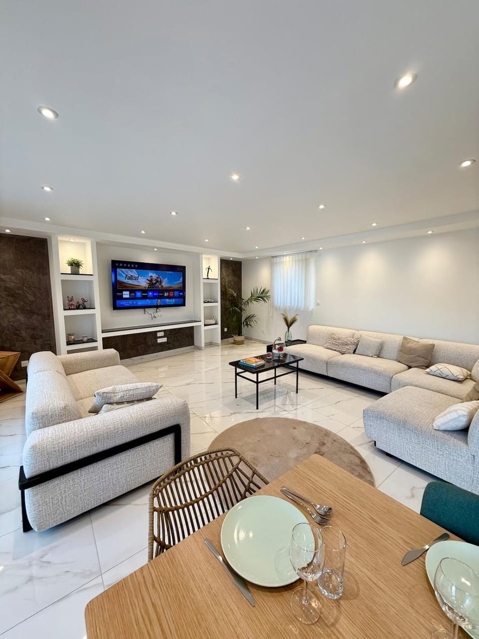 TV and multimedia, Living room, Seating area