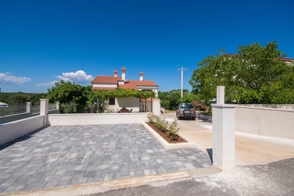 Day, Street view, Parking