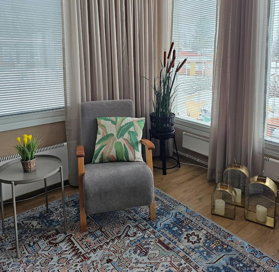 Day, Living room, Decorative detail