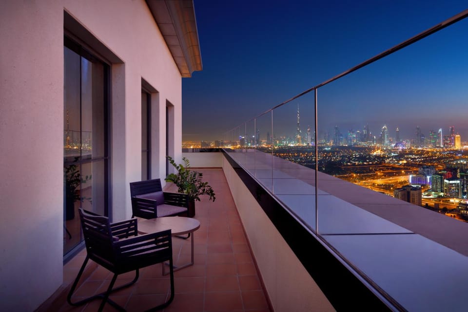 Balcony/Terrace, City view