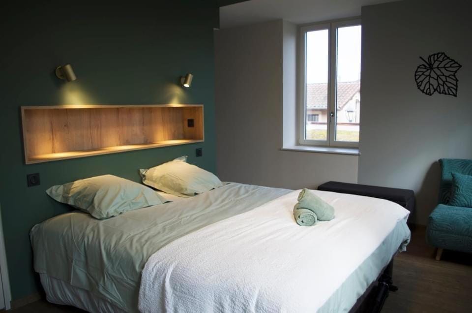 Bed, Bedroom