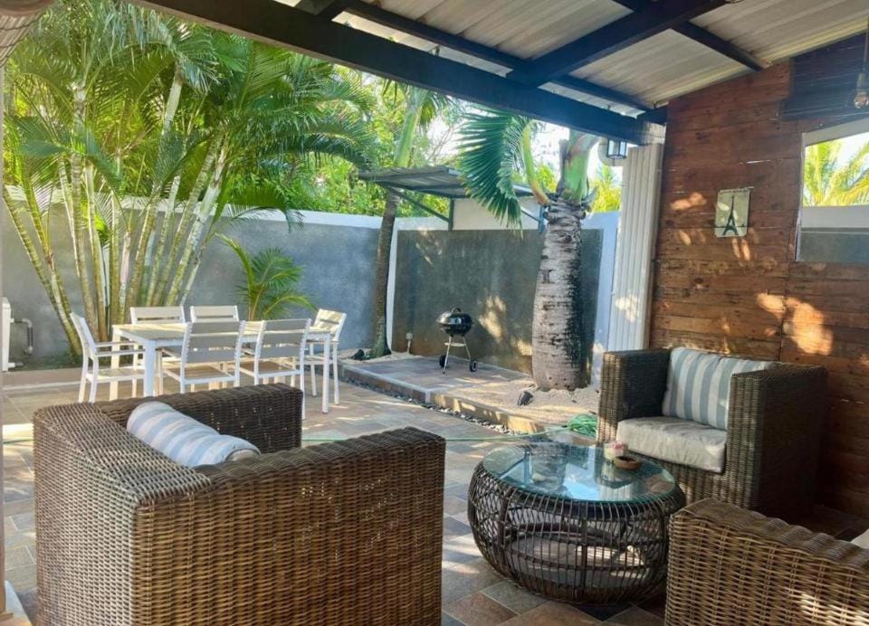 Jolie petite villa à Trou aux biches à 200 m de la plage House in Pointe aux Biches