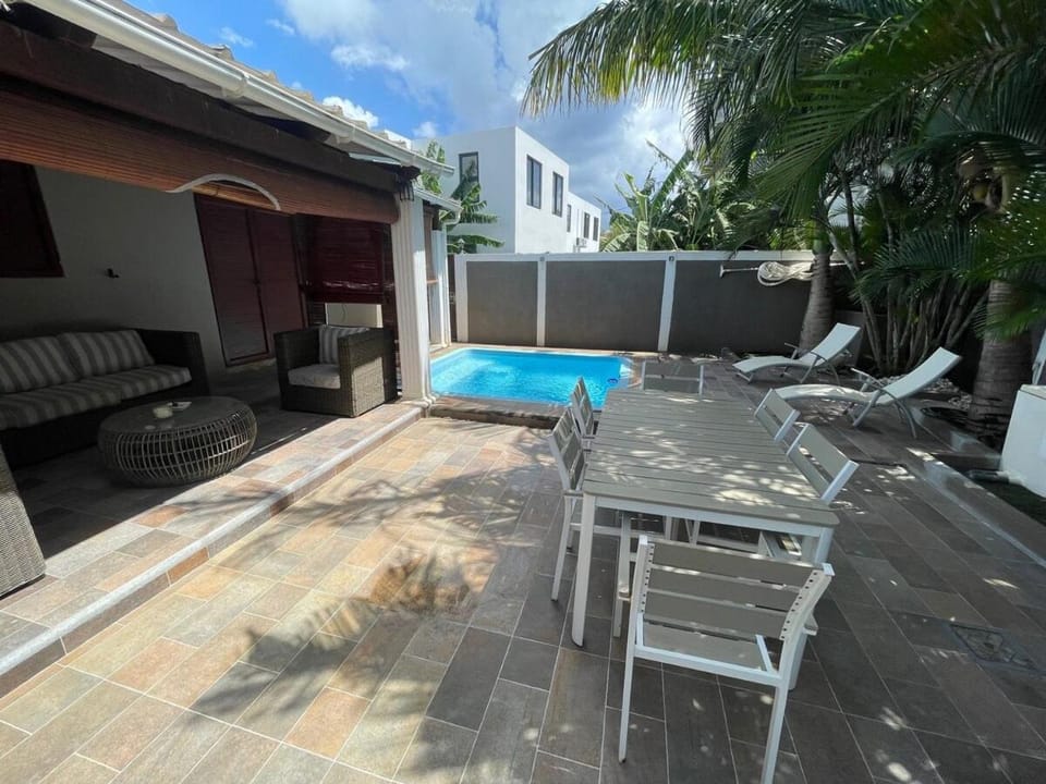 Jolie petite villa à Trou aux biches à 200 m de la plage House in Pointe aux Biches