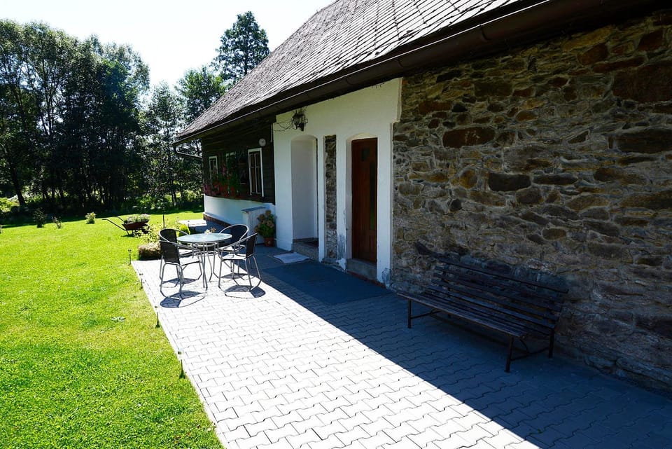 Ubytování Chalupa Nature lodge in Lower Silesian Voivodeship