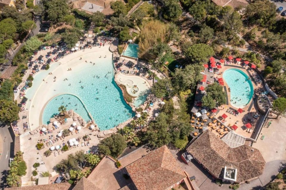 Natural landscape, Bird's eye view, Swimming pool, Swimming pool, sunbed