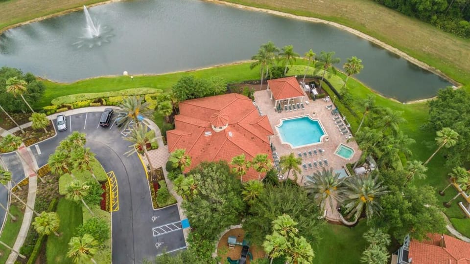 Vacation Villa Near Disney With Private Pool Spa Villa in Osceola County