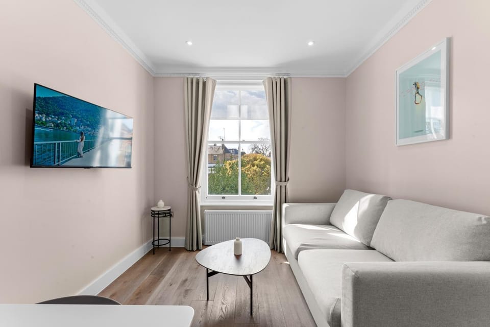 Grove Heights Notting Hill Apartment in City of Westminster