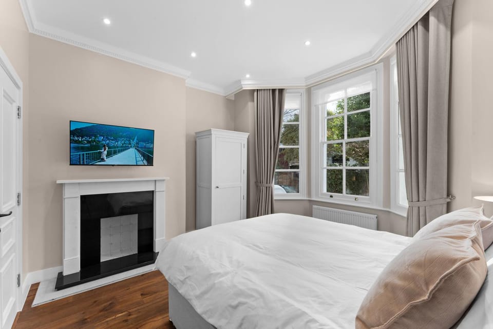 Grove Heights Notting Hill Apartment in City of Westminster