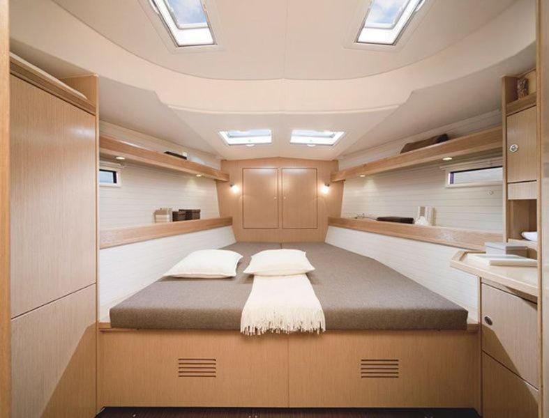 Rent a Cabin on a Sailing Yacht! Cabin in Pula