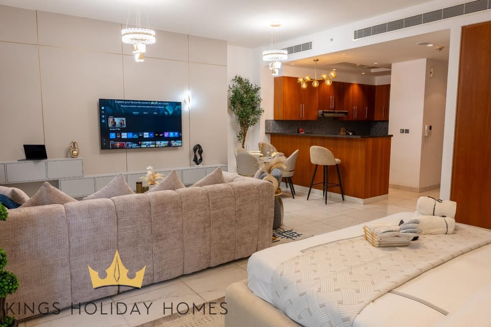 Central Park towers Difc suite kings House in Dubai