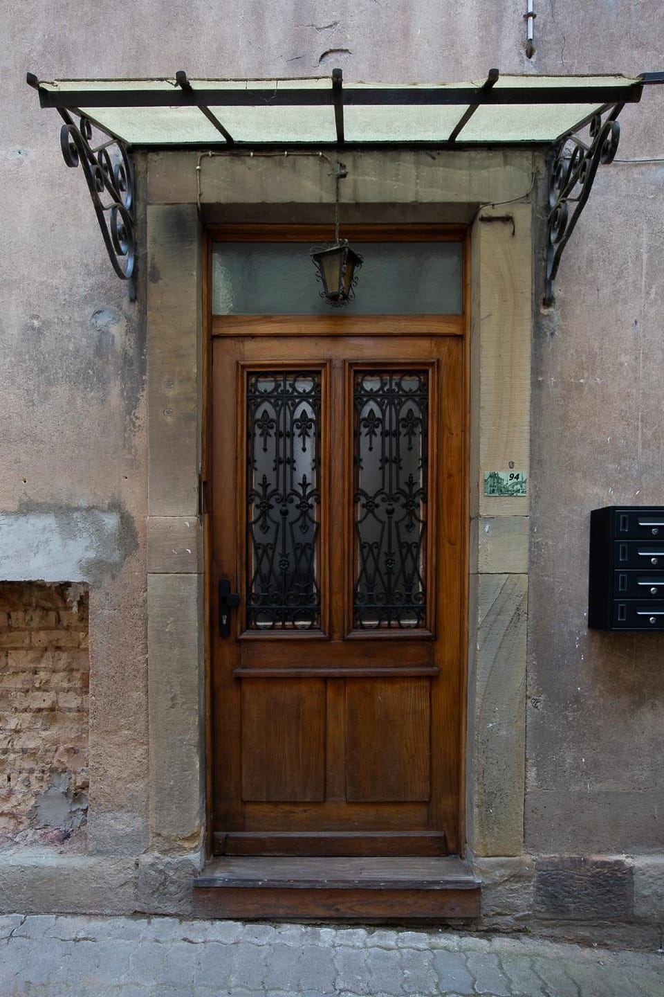 Facade/entrance