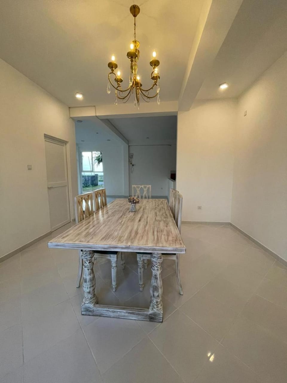 Living room, Dining area, Diving