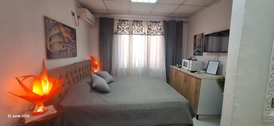 Oasis Studio apartment in Tirana near bus station Apartment in Tirana