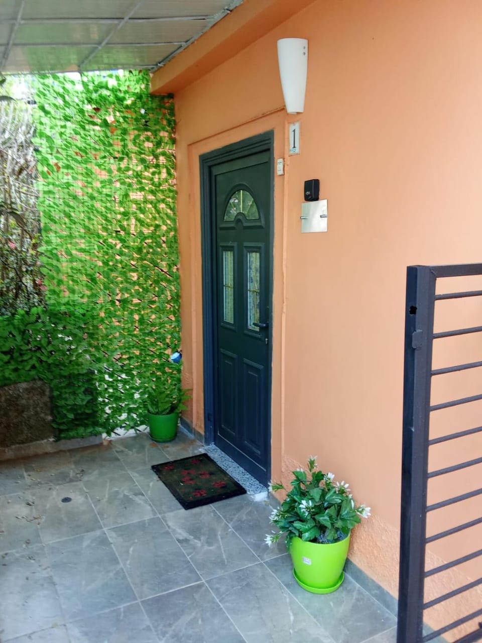 Oasis Studio apartment in Tirana near bus station Apartment in Tirana
