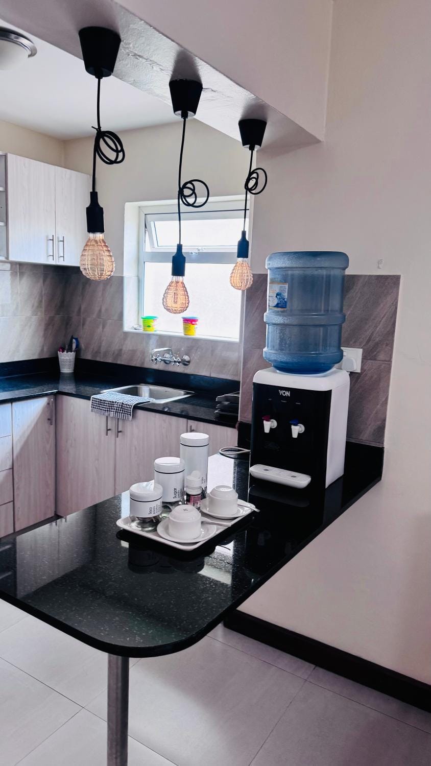Coffee/tea facilities, minibar