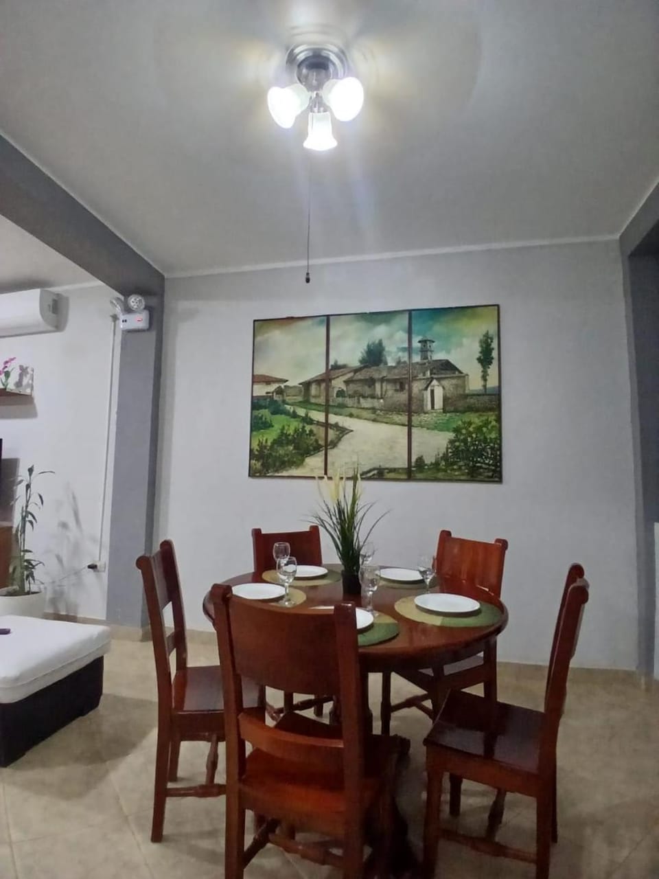 Seating area, Dining area