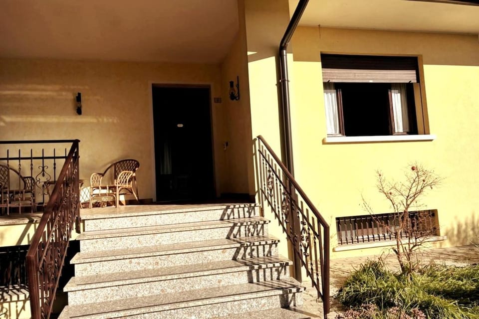 Property building, Balcony/Terrace