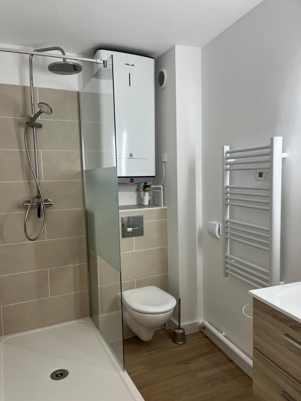Shower, Toilet, Bathroom