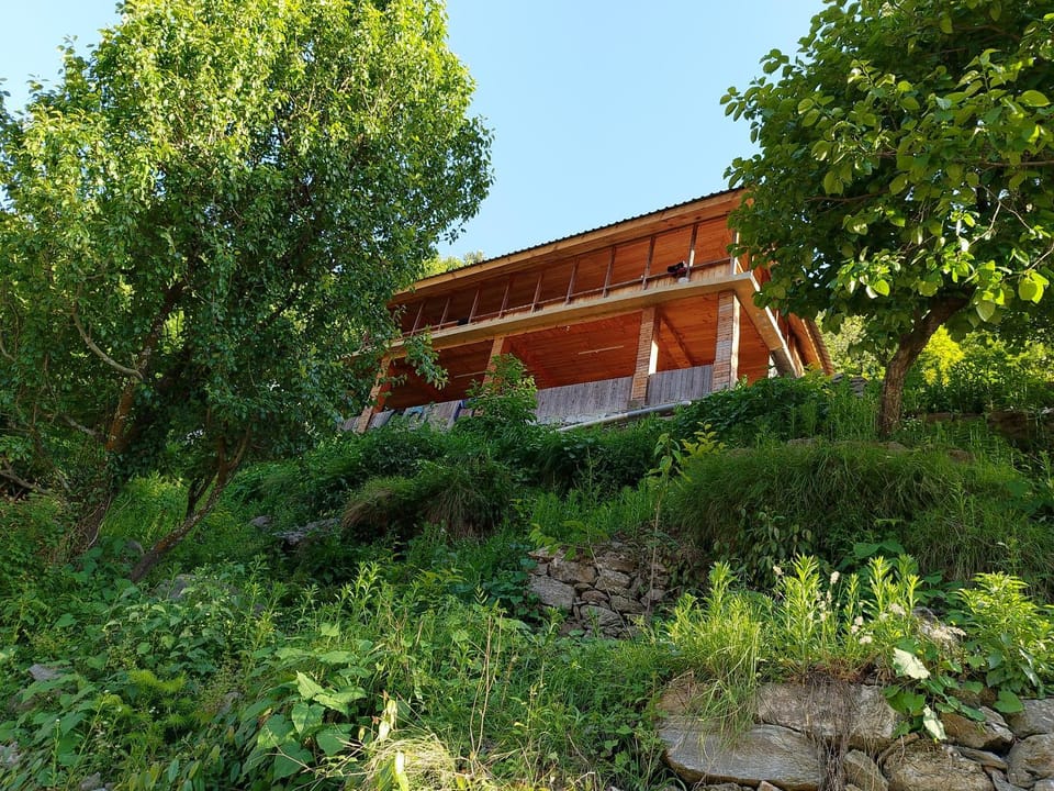 Yash wooden home stay tirthan valley Vacation rental in Himachal Pradesh