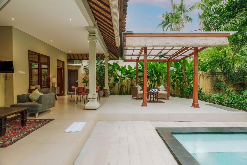 Patio, Balcony/Terrace, Seating area, Dining area