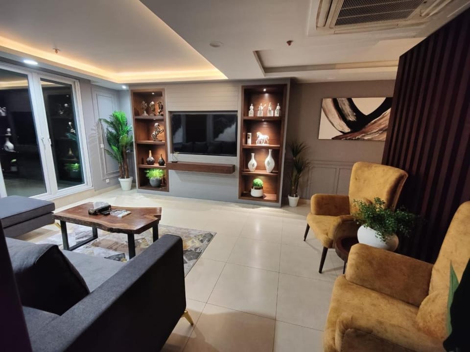 Goldcrest Apartment Lahore Apartment in Lahore