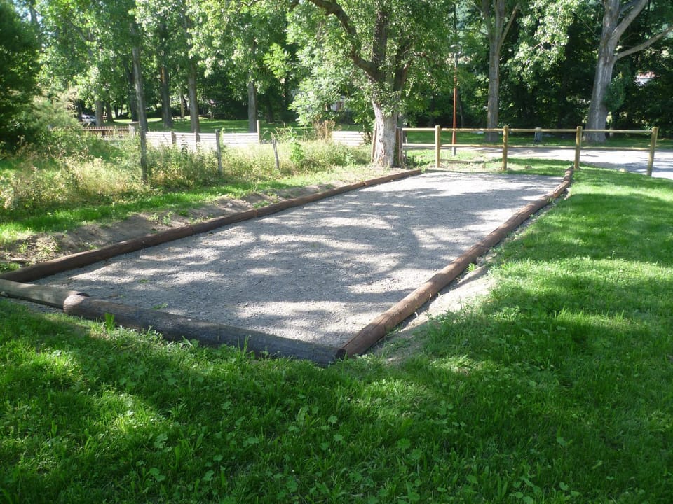 Day, Garden