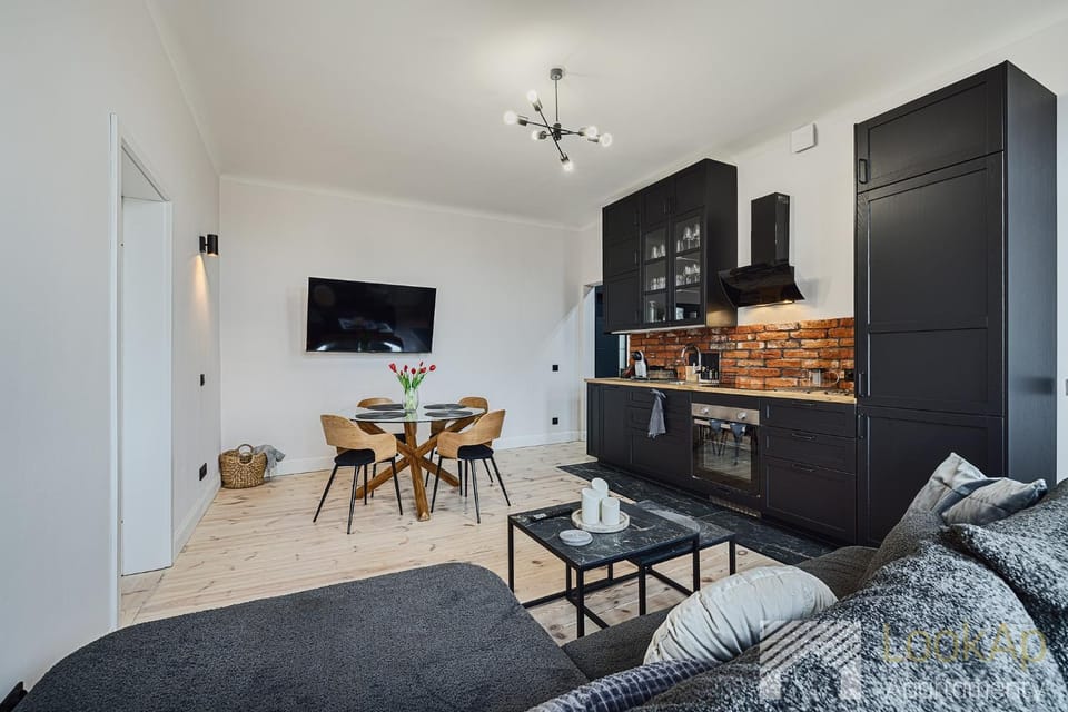 Kitchen or kitchenette, Living room, Photo of the whole room, Dining area