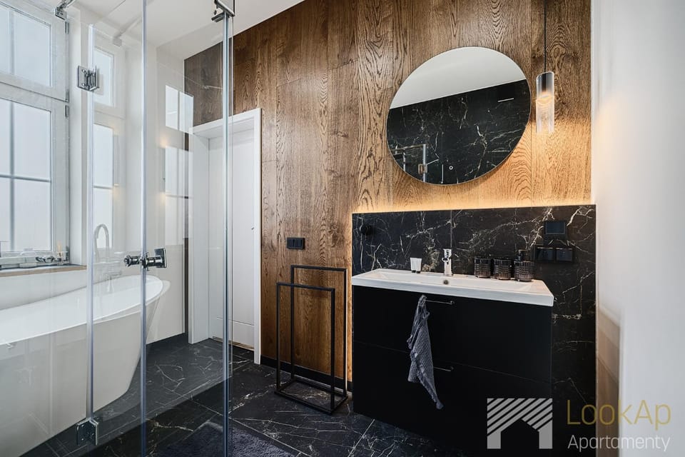 Shower, Bathroom, towels